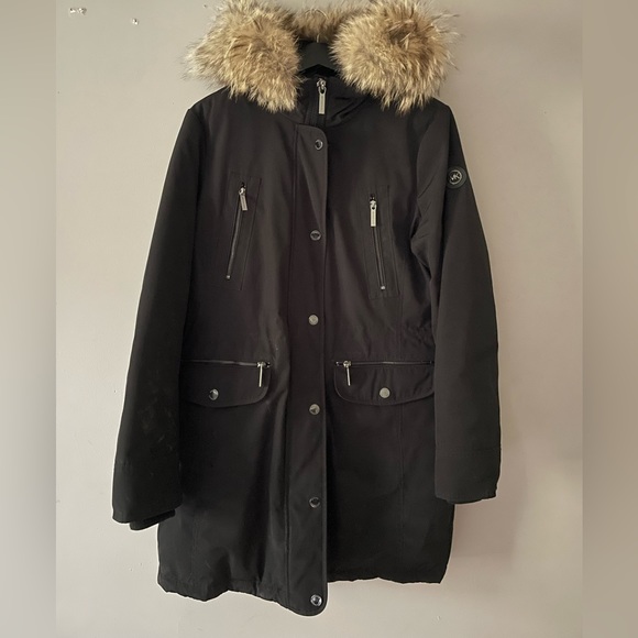 Michael kors Winter Parka. Very warm. Great condition , barely worn! - Picture 1 of 3